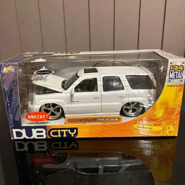 DUB CITY 2002 Cadillac Escalade 1/24