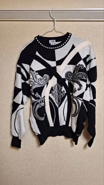 하디 에이미 스웨터