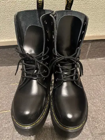 닥터마틴 JADON 8홀 통굽 HYDE UK7 부츠