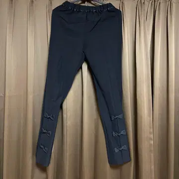 Chesty 리본 디테일 블랙 팬츠 허리밴딩