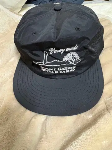 핀업걸 트래커 캡