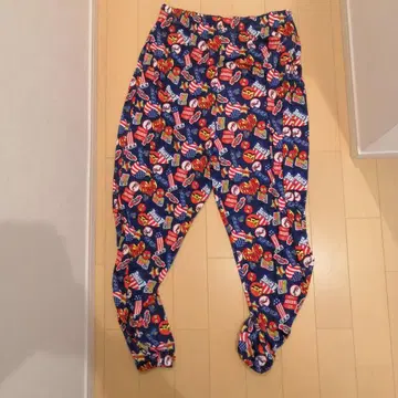 [ 할리우드 자코시쇼 ] 아게치마와네토네 배기 팬츠 사이즈 L