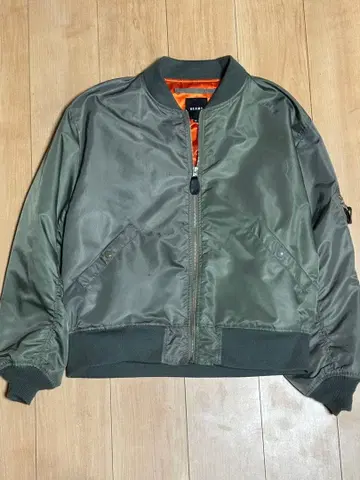 [ 새상품급 ] BEAMS 플라이트 자켓 ma1