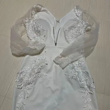 화이트 자수 시스루 드레스 데이지 스토어