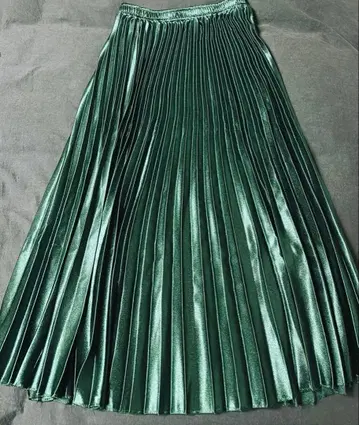 플리츠 스커트 메탈릭 그린