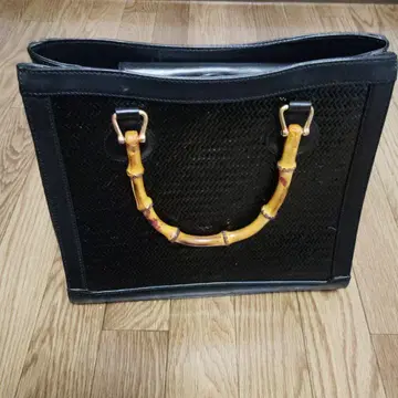 블랙 토트백 대나무 핸들