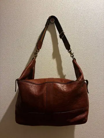 바나나리퍼블릭 브라운 가죽 숄더백