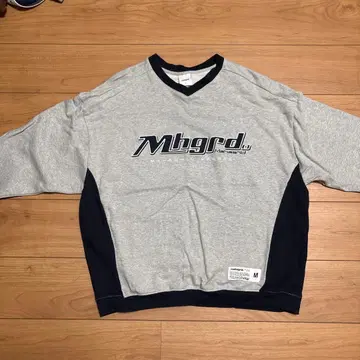 MAHAGRID 맨투맨 M 니키 착용