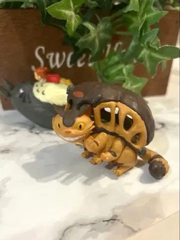 [이웃집 토토로] 고양이 버스 입상 피규어