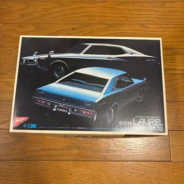 닛산 로럴 2000 SGX 로럴 1/20