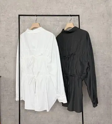 [ 미사용 새상품 ] TRANOI. 루즈핏 백리본 셔츠 블랙