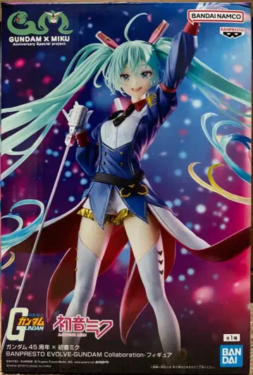 GUNDAM x 하츠네 미쿠 피규어 건담 콜라보