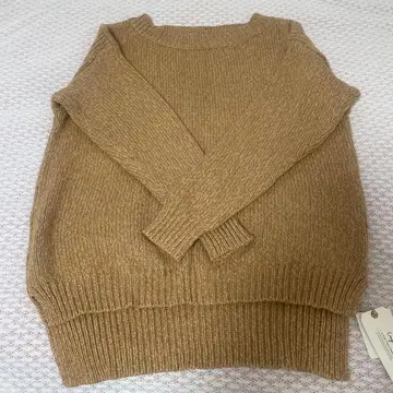 ungrid 베이지 니트 스웨터