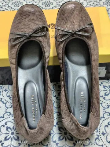 힐스 애비뉴 브라운 발레 슈즈
