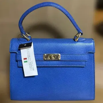 새상품 이탈리아제 가죽 버클 금장 장식 벨트 핸드백 블루 졸업 입학