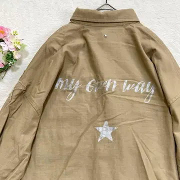 [ 고품질 ] 컨버스 도쿄 코튼 밀리터리 셔츠 별 디자인 브라운