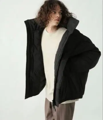 HARE 하레 숏 몬스터 후드티 다운 자켓