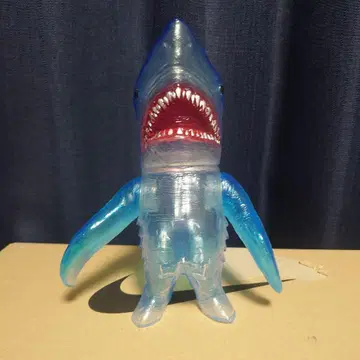 러브샤크 군 소프트 비닐 마미트 MARMIT 스컬 헤드배트 상어