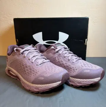 언더아머 HOVR 인피니트 퍼플 스니커즈