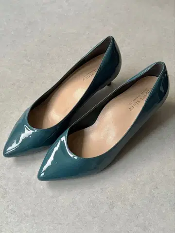 UNITED ARROWS 로우힐 펌프스