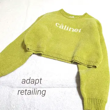 어댑트 리테일링 숏 로고 니트 스웨터 그린