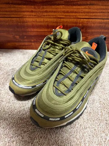 UNDEFEATED 에어 맥스 97 올리브