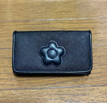 마리콴트 블랙 키케이스