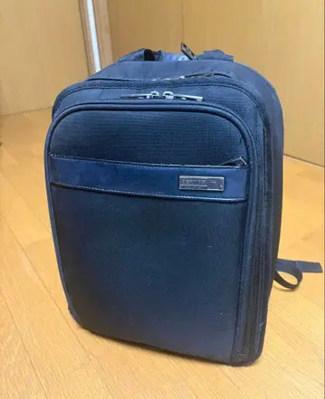 BERMAS 나일론 소재 블랙 비즈니스 백