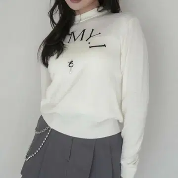 EIMY 니트 풀오버 화이트 프리 사이즈