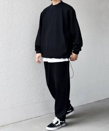 [ 새상품 ] SHIPS any 클리어 종이상자 세미 모크넥 티셔츠