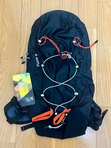 [택 포함 새상품] 마운틴 하드웨어 Fluid 6 트레일 러닝 자크 블랙