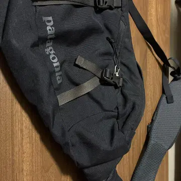 patagonia 블랙 바디백
