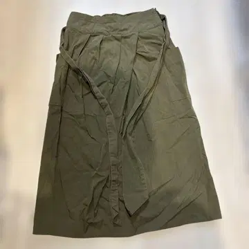 올리브 그린 플리츠 스커트 리본 포함