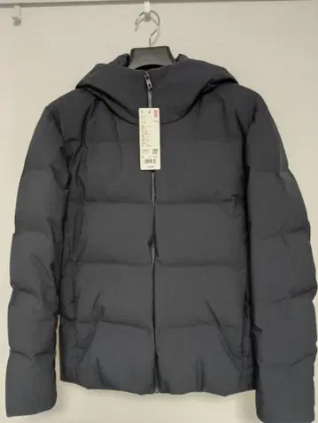 [ 미사용품 ] 유니클로 심리스 다운 후드티 남성용 L 사이즈
