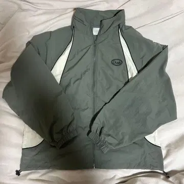 beaumere 볼륨 소매 나일론 풀 집업 트랙 자켓