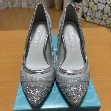 실버 글리터 스틸레토 하이힐