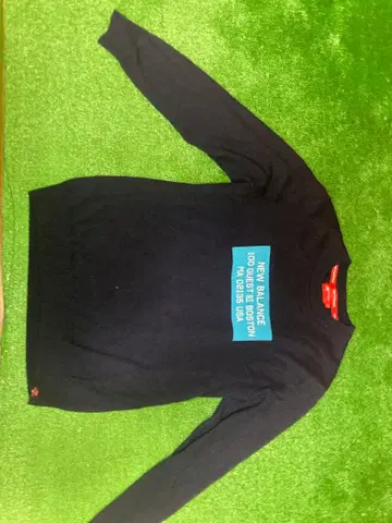 뉴발란스 네이비 스웨터