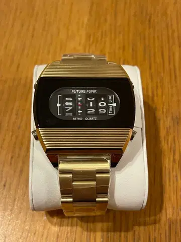 FUTURE FUNK FF104 골드 퓨처펑크