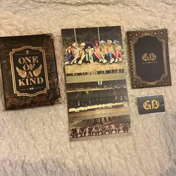 G-DRAGON ONE OF A KIND CD