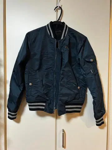 MOTHER 네이비 MA-1 자켓