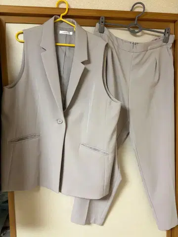 시마무라 라포시아 라이트 그레이 베스트 셋업 3L