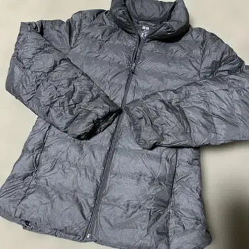 유니클로 울트라 라이트 다운 M 사이즈