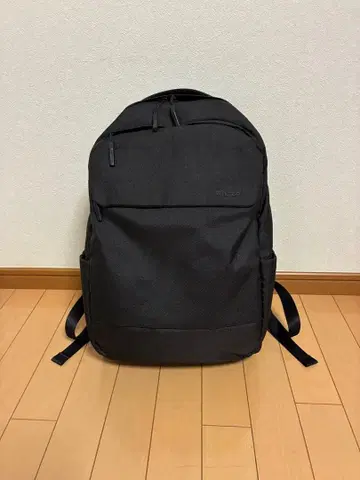 INCACE Crosstown Compact Backpack