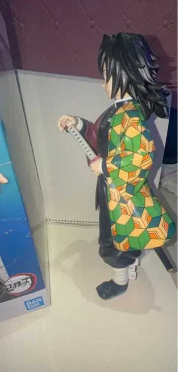 토미오카 기유 피규어