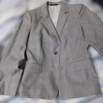 아쿠아스큐텀 그레이 싱글 버튼 자켓