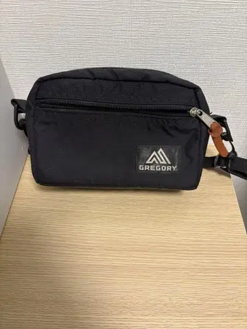 GREGORY 패디드 숄더 파우치 S 사이즈 블랙 그레고리