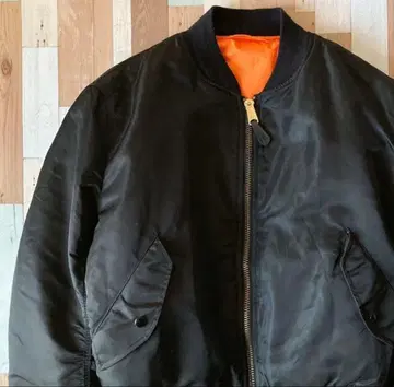 ALPHA INDUSTRIES MA-1 플라이트 자켓