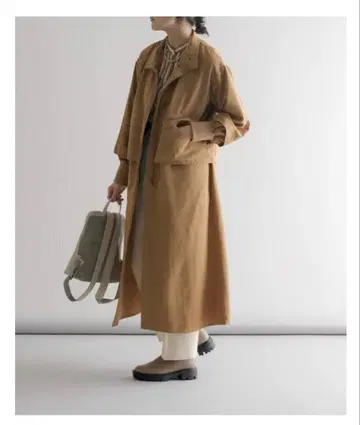 말 자수 장식 레이어드 스타일 코트 (먹색 스타일)