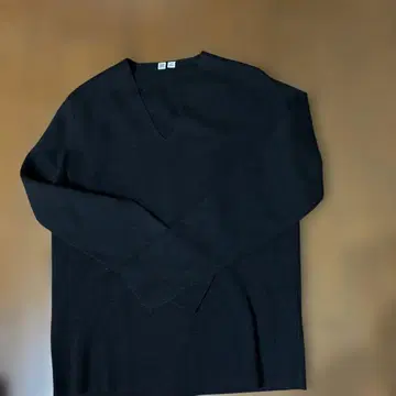 UNIQLO 블랙 니트 M 사이즈