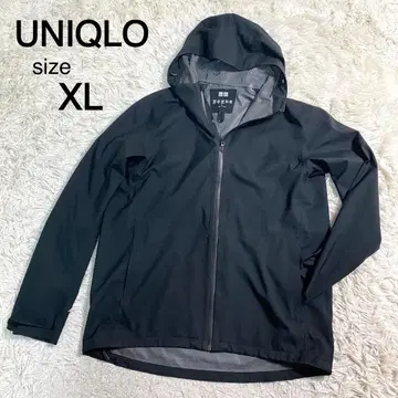 UNIQLO 블랙 컬러 방한 집업 점퍼